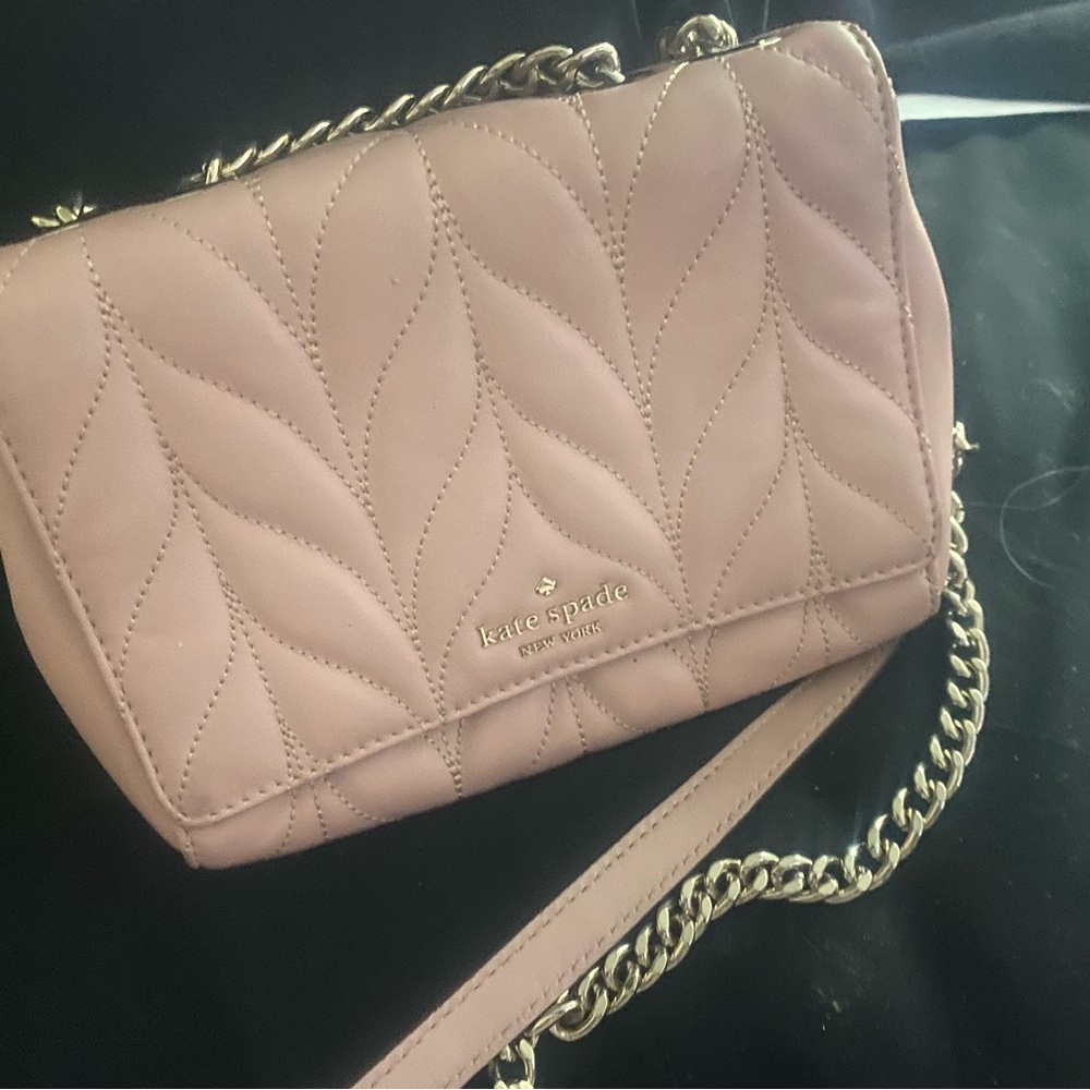 Kate spade small shoulder bag with chain